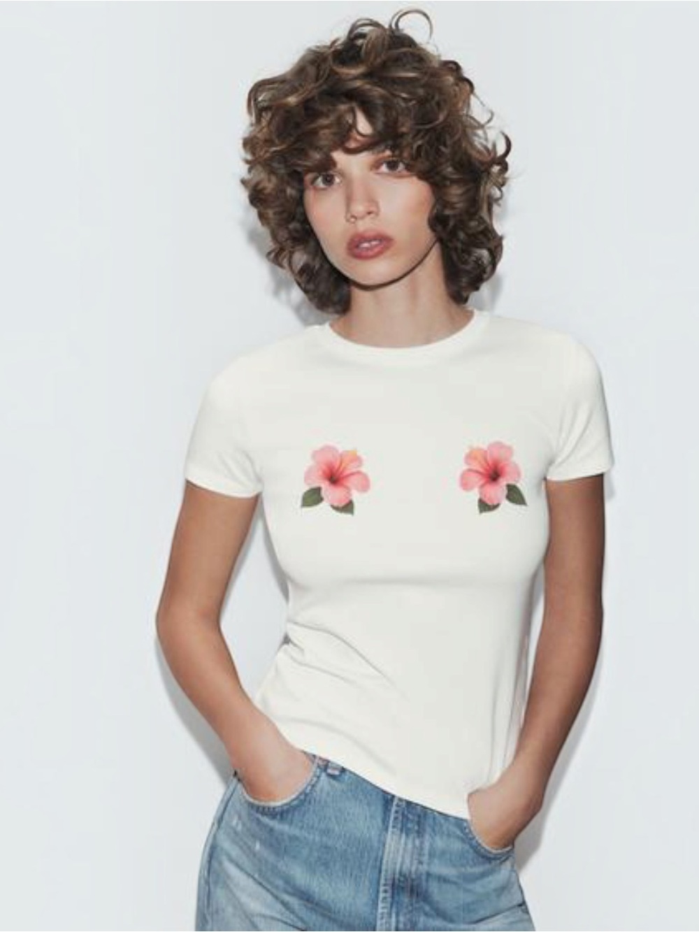 ZARA NWT White Hibiscus Floral Graphic Fitted T-Shirt Top S